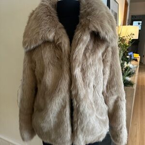 Brand New Banana Republic - Faux Fur Tan Jacket - Size L